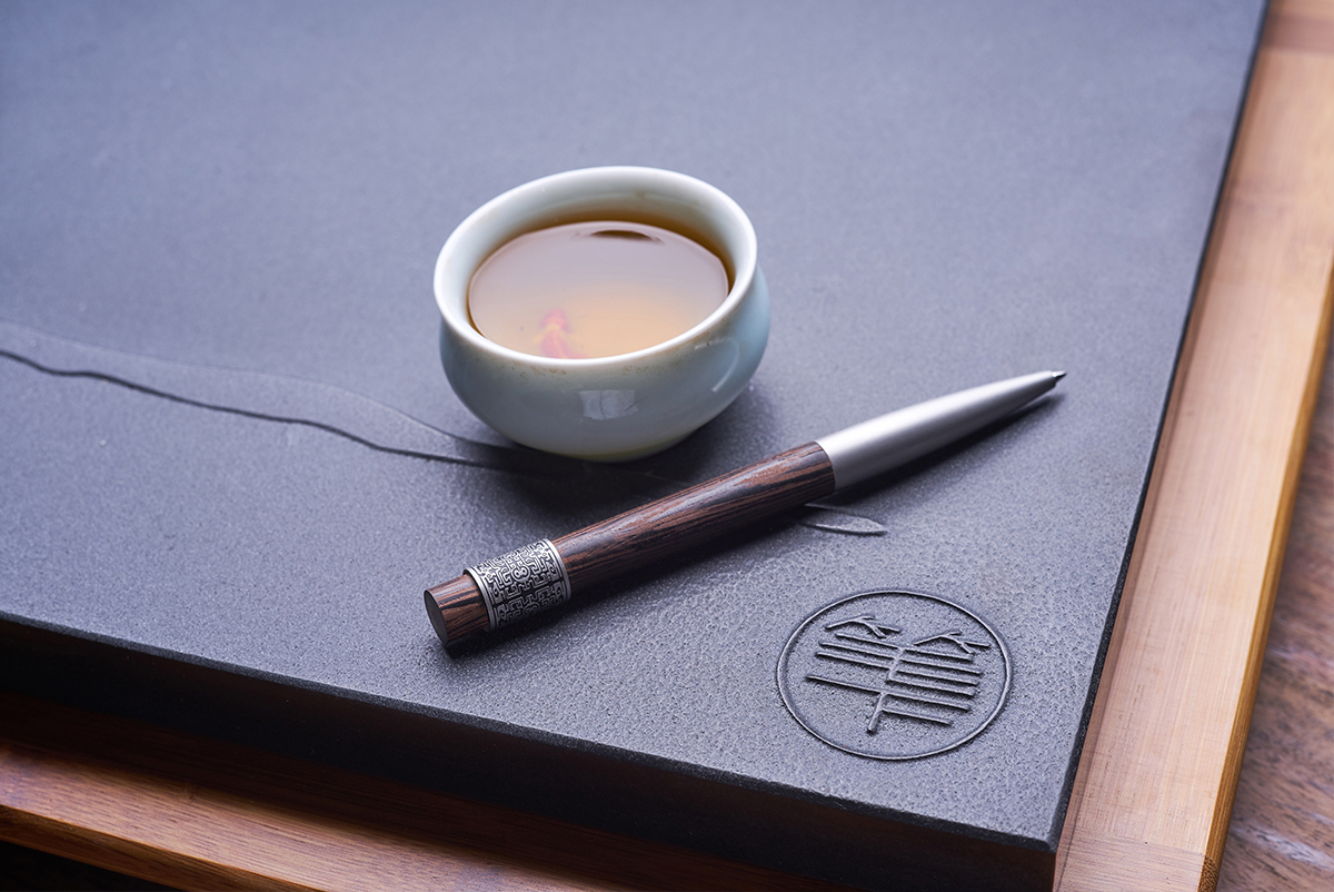 笔下钢木转筒签字笔-轮回